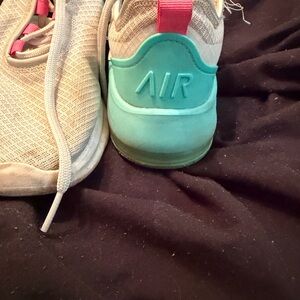 Nike Kids Sneakers - Cream and Teal